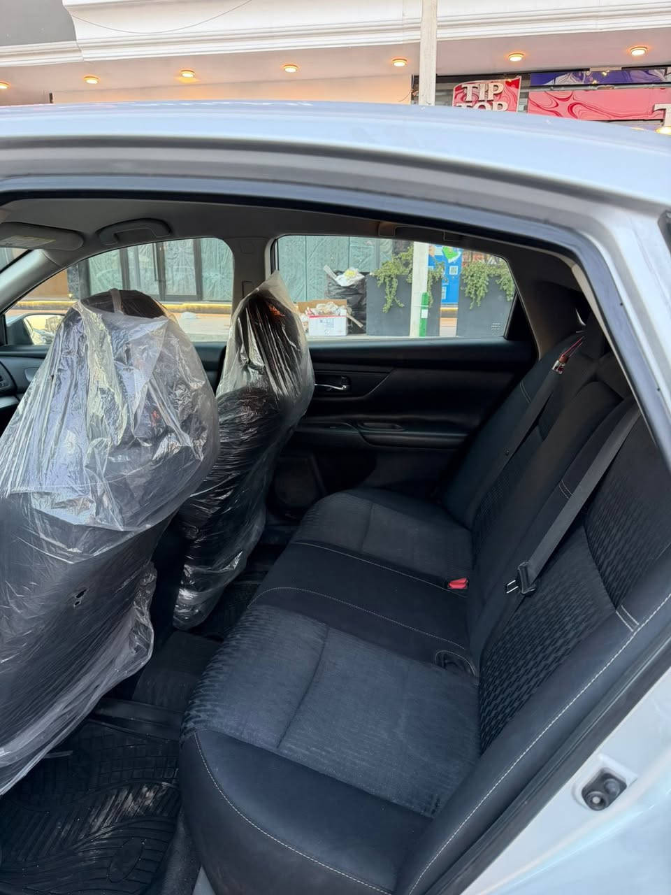 السلام عليكم من رخصة الادمن المحترم ❤️ 🌹 للبيع فقط نسان التما
موديل 2018 وارد امريكي 
بيها قطعتين  جاملغ وبنيد 
ايرباك ستيرن 
موصفات sv
محرك 2500دوش
سعر 118 وبيها مجال حك الجيه
مكاني بغداد 
الشراي يتفضل خاص ❤️


**إذا كنت صاحب هذا الإعلان وتريد حذفه لأي سبب، رجاءا أرسل رسالة إلى الدعم الفني**