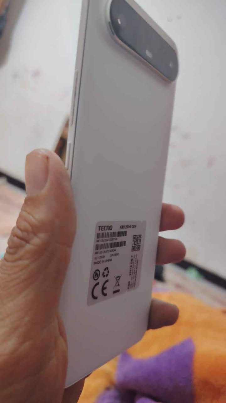 موبايل بوفا استعمال قليل بعده بكارتونه الشاحنه مامستخده العنوان البصره حي بغداد رقم الهاتف *********** البصرة, العراق
