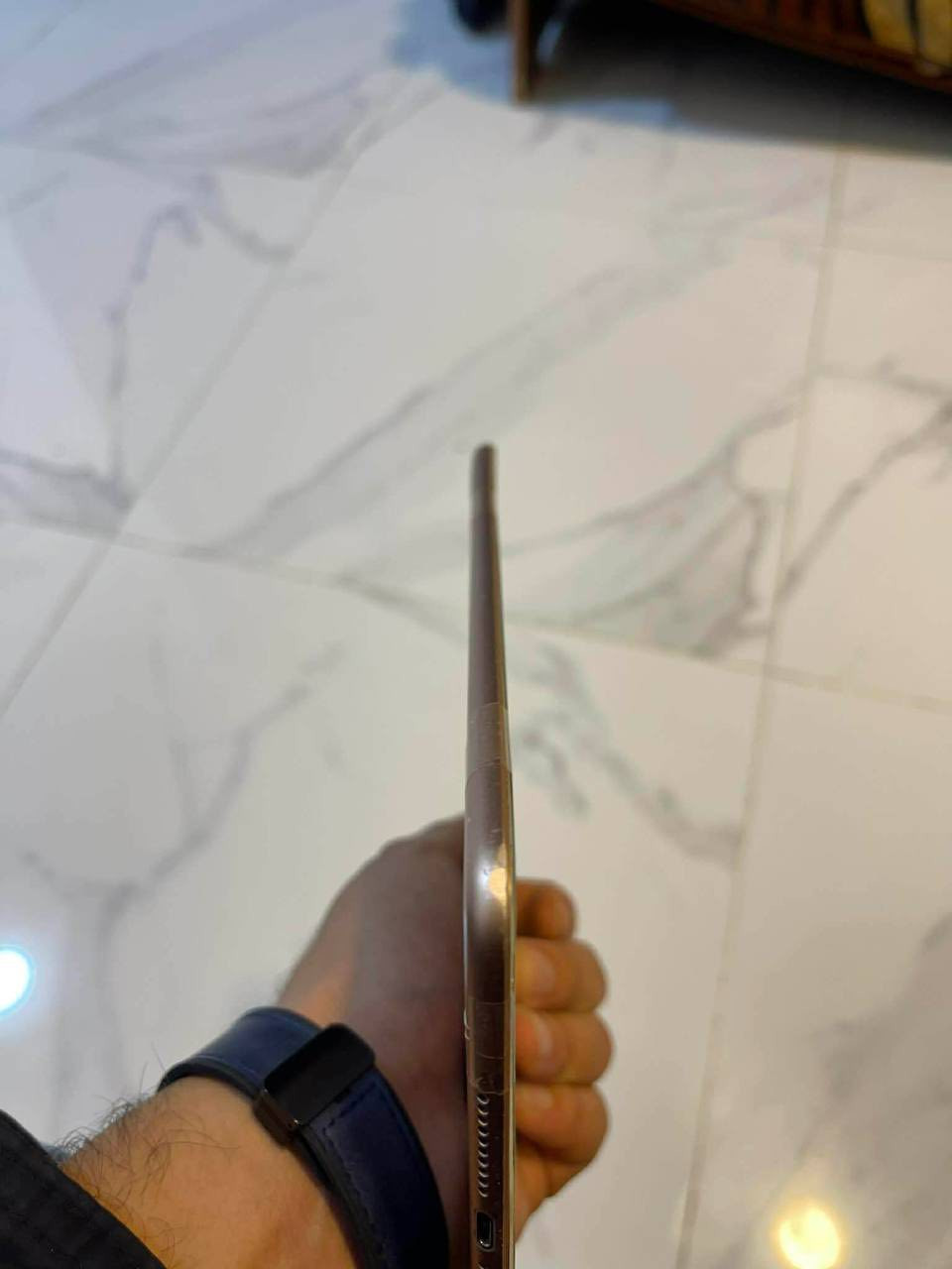 السلام وعليكم ايباد ايفون مني فايف للبيع
بي فقط خللل بشاشه يعني بيها خطوط فقط خفيفه ممأثر عليها ابد اني مابدلتها لين مال وكاله لمس سلس جداً مابي اي خللل ولباقي كله شغال بطاريه 80نموذجm  سعر 150وبي مجال  مكاني بغداد جهاز كامل ملحقاته


**إذا كنت صاحب هذا الإعلان وتريد حذفه لأي سبب، رجاءا أرسل رسالة إلى الدعم الفني**