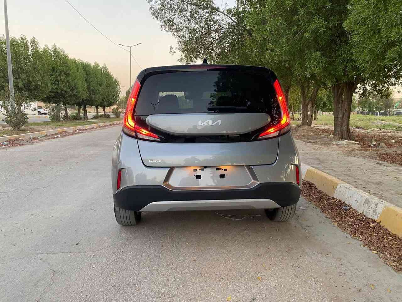 السلام عليكم .. كيا صول 2024 مواصفات S بدون رقم دخول جديد ماشيه 28 الف بدون صبغ ولا تبديل ولا دواخل  فقط بارد بحافت البنيد ودعاميه نفس اللون بدون ارباك السيارة ع وضع الشركة. صور الحادث بالمنشور السعر 144 وبيها مجال قليل
العنوان بابل حلة شارع 60
***********
