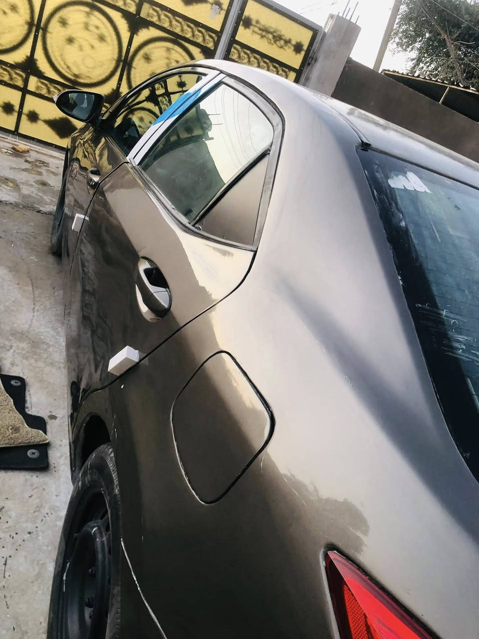 السلام عليكم
بولش كافة انواع السيارات تلميع كامل 
اسعار مناسبه جداً 😍
مكان محاويل البدع الكبير

***********
