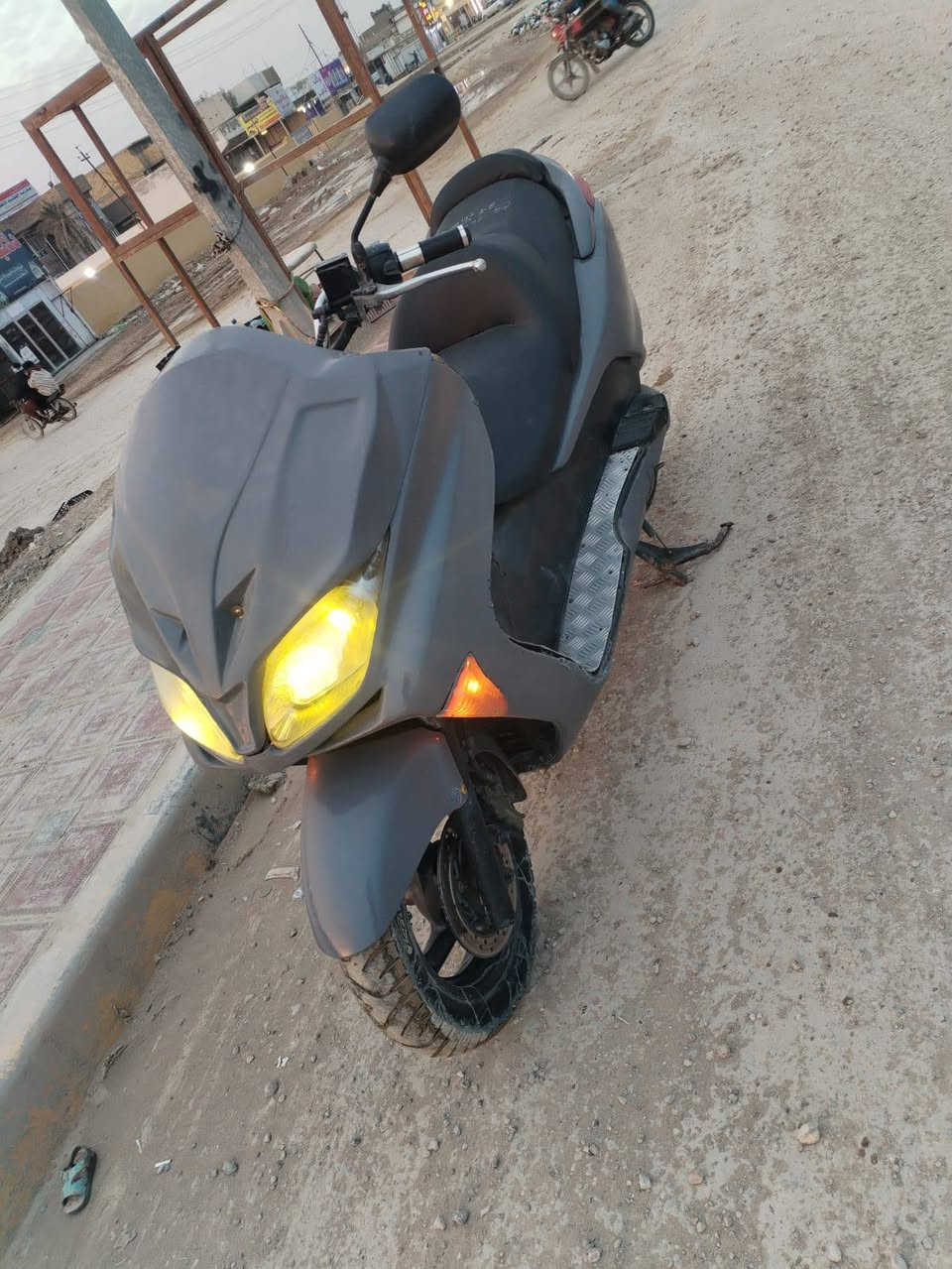 فورزه 0/8 بصمه كلها شغاله و نضيفه عوزها كلوبات اشاشير فقط مكينه بلاد شلعه و معدل فول 
مكاني كوت حي الحكيم قيم وخذ


**إذا كنت صاحب هذا الإعلان وتريد حذفه لأي سبب، رجاءا أرسل رسالة إلى الدعم الفني**