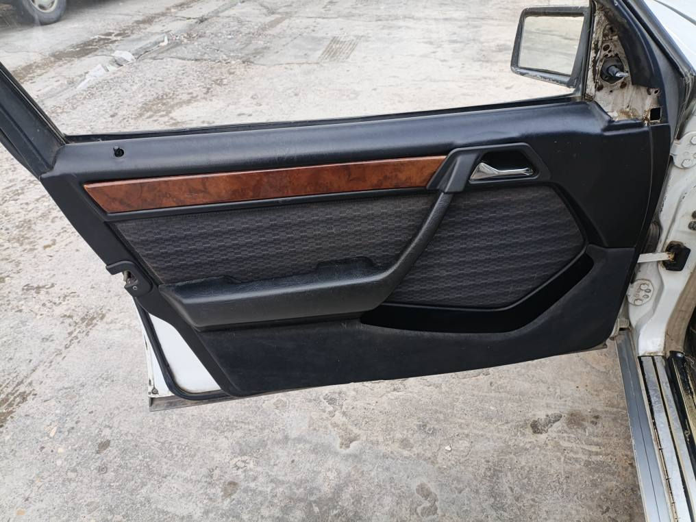 به ناوي خواي گه وره مارسيدس كوبه ي موديل 86گيرومكينه ي به ته ي سي هه زار نمونه له جواني و پاكي دووپارچه ي هه يه ره م سليماني به ناوي خؤمه وه تا 31تازه يه چوار تايه ي لؤك سياره كه جاهزه تبريد و گه رمي مزبوته سعري 47گلاو مجال ***********
مارسيدس دب موديل 86محرك گير شرت رقم سنوية جديد بسمي بشرت تحويل وكاله تبريد تتفيه شغال سياره جاهزسعر47بي مجال *********** كالار, السليمانية
