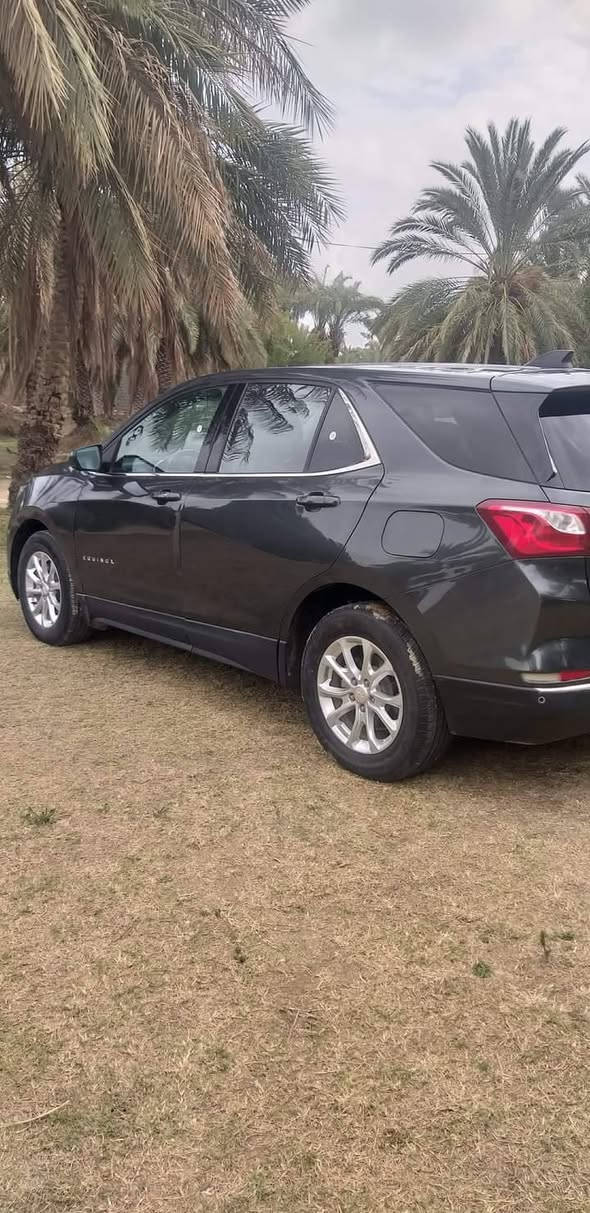 السلام عليكم..
اكوينكس للبيع 2020 
هاي مواصفات السياره

شوفرليت اكوينكس  LT
مبدل جاملغ والبنيد مصلح
موديل 2020
محرك 1500 (اربعة سلندر) تيربو
ماشيه 100
بصمة تشغيل
بصمة باب وجنطة كهرباء
تشغيل عن بعد
سايد بريك بصمه
حساسات خلفية 
حساسات ورادارات جانبية 
كشن كهربائي 
شاشة كامرة خلفية دوارة
قطعتين تبريد امامي وخلفي
تدفئة لكراسي المقدمة
تحكم ستيرن جهتين بلوتوث وحاكية وكروس سرعة وتحكم صوت 

السعر 135

لاستفسار. ***********
