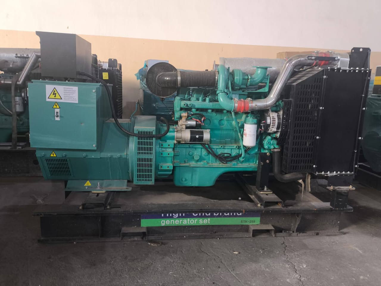 #مولد كمنز حجم 102 / 6 سلندر 150 كيفي
السعر اتصال ***********+واتساب 
عبدالله المختار اربيل الصناعه الجنوبيه 
لدينا توصيل جميع المحافظات
