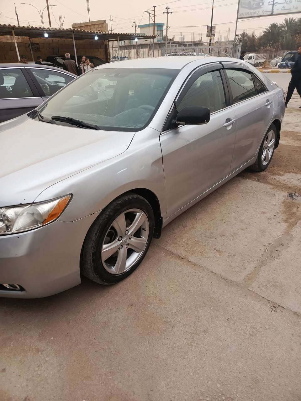 كامري 2007وارد محزم السعر 90وبيها مجال رقم الموبايل ***********
