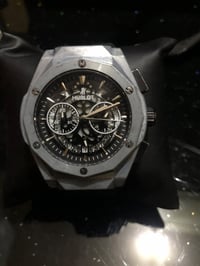 ساعات • صوره متوفرة • تواصل خاص