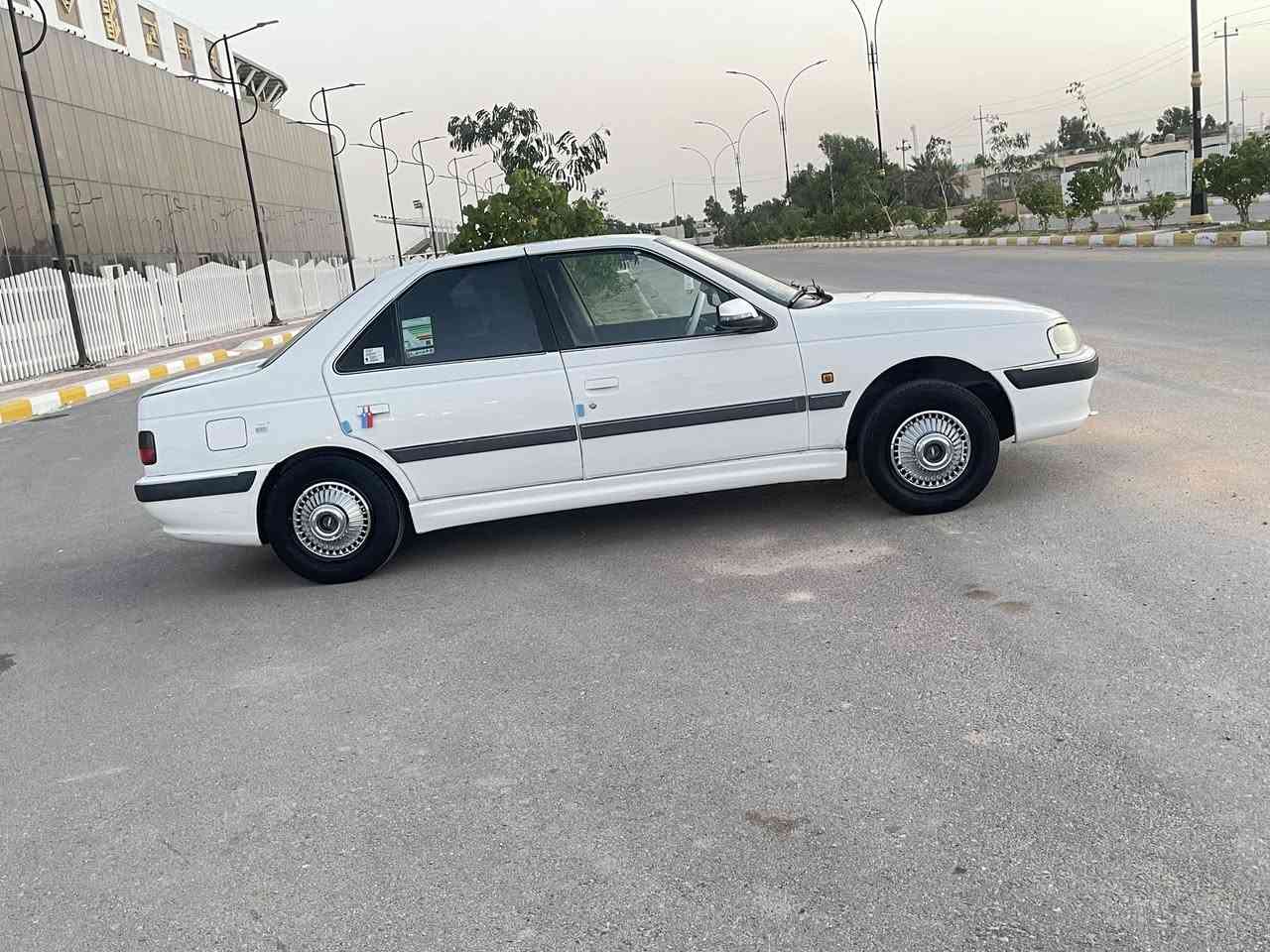 السلام عليكم 
بارص ٢٠١٤ مشروع وطني تحويل مباشر 
جاهزه مكينه وكير عشرط تبريد ثلج تخم تاير 
وحداديه كهربائيات عام شغاله جام اربعتهن يصعد وينزل 
لايت زينون وشاشه وكامره خلفيه وسنتر لوك جاهزه سياره 
بيه صبغ جاملغ خلفي بس جاملغ ماعابر وره سايق 
سعر ٤٧ سياره كلش حلوه ونصبته تخبل واحلا من صور 
مكان سياره وأبو سنويه بناصريه اسكان الصناعي 
***********
