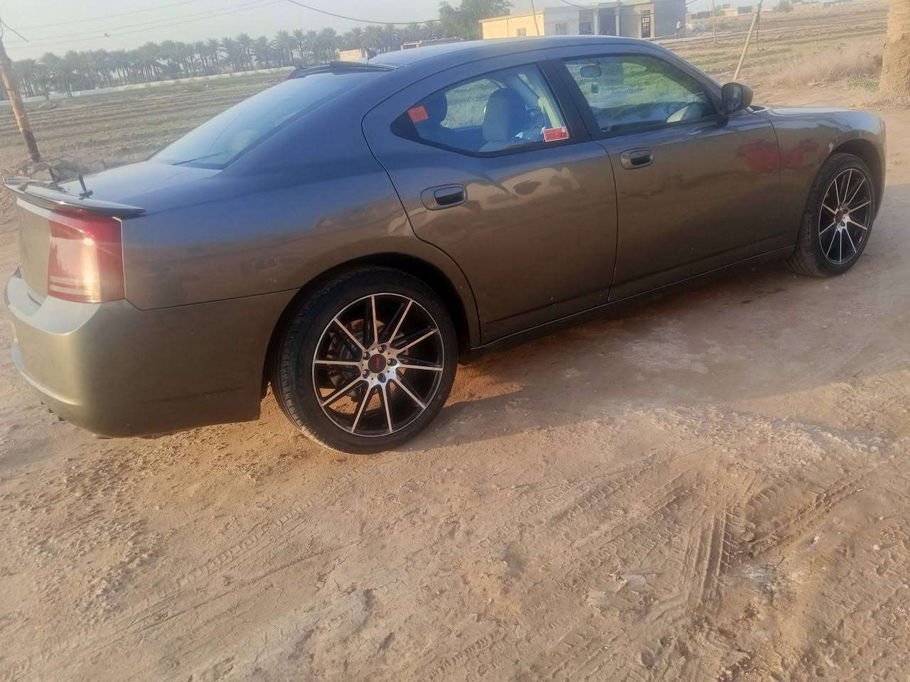 سلام عليكم جارجر موديل 2008 سياره نضيفه بيها مكانات صبغ مكان حله ***********
