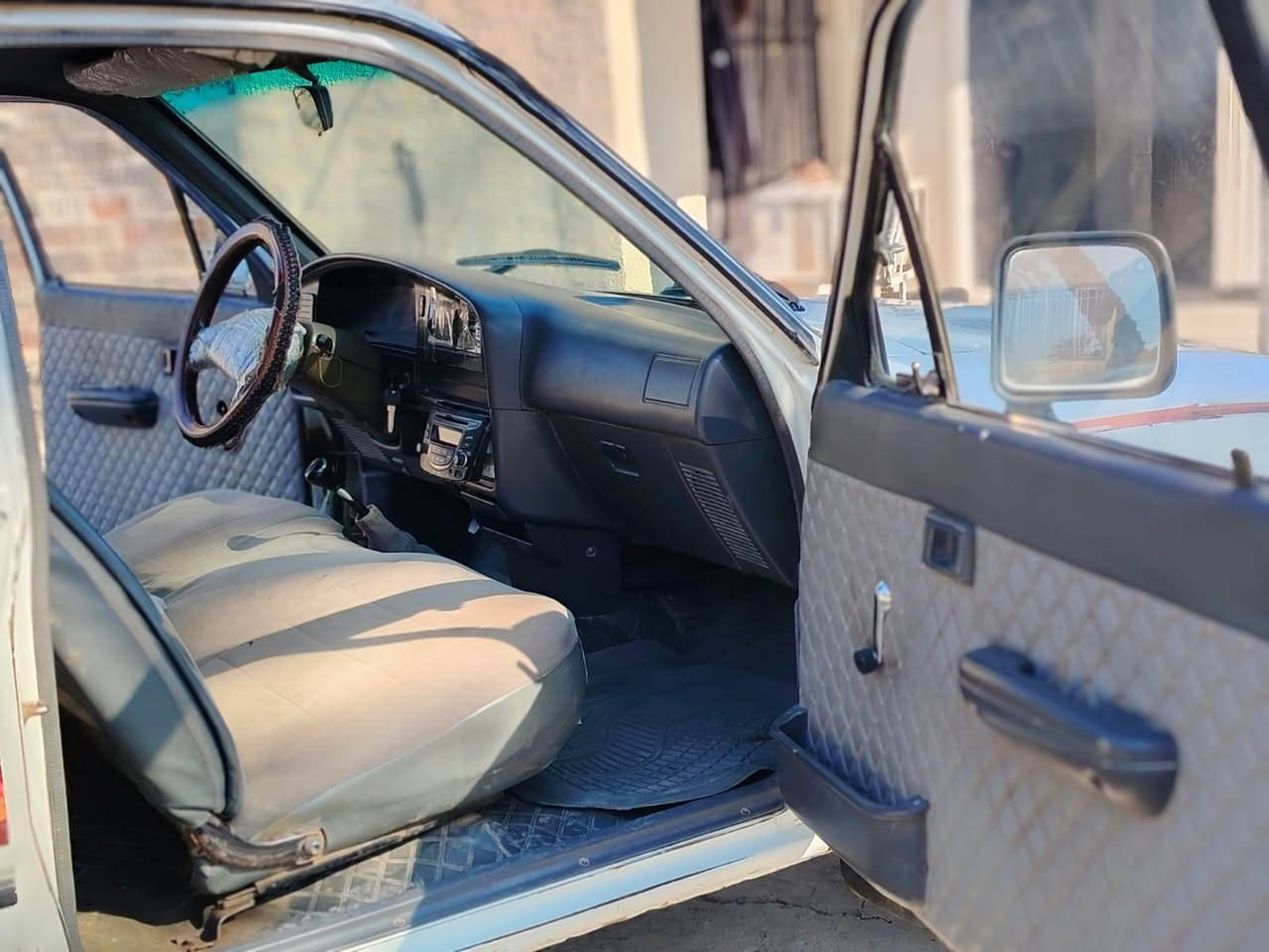 سلام عليكم عندي سياره بيكم البيع موديل 94مكان سياره قضاء الضلوعيه ناحيه النهرين  رقم ***********سعر سياره 64بيهه مجال
