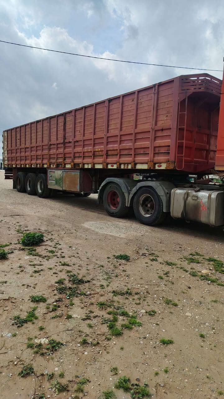 السلام عليكم ورحمة الله وبركاته
للبيع عربانه شاصي محلي 16
3دناكير صيني لعاب  مرابع
مجموعتها معمره كامل اكريز
الطول 12متر ونص كامل لشقل
الارتفاع 185 بريك كهرب كلا شقال صنديك مطبخ تانكي ماي ثلاجه كبيره كامل مكمل اخوكم ابوثامر مكلف بنشر للاستفسار الاتصال والعنوان موصل 👁️
*********** ☎️ السعر 130
*********** ☎️ وبي مجال
