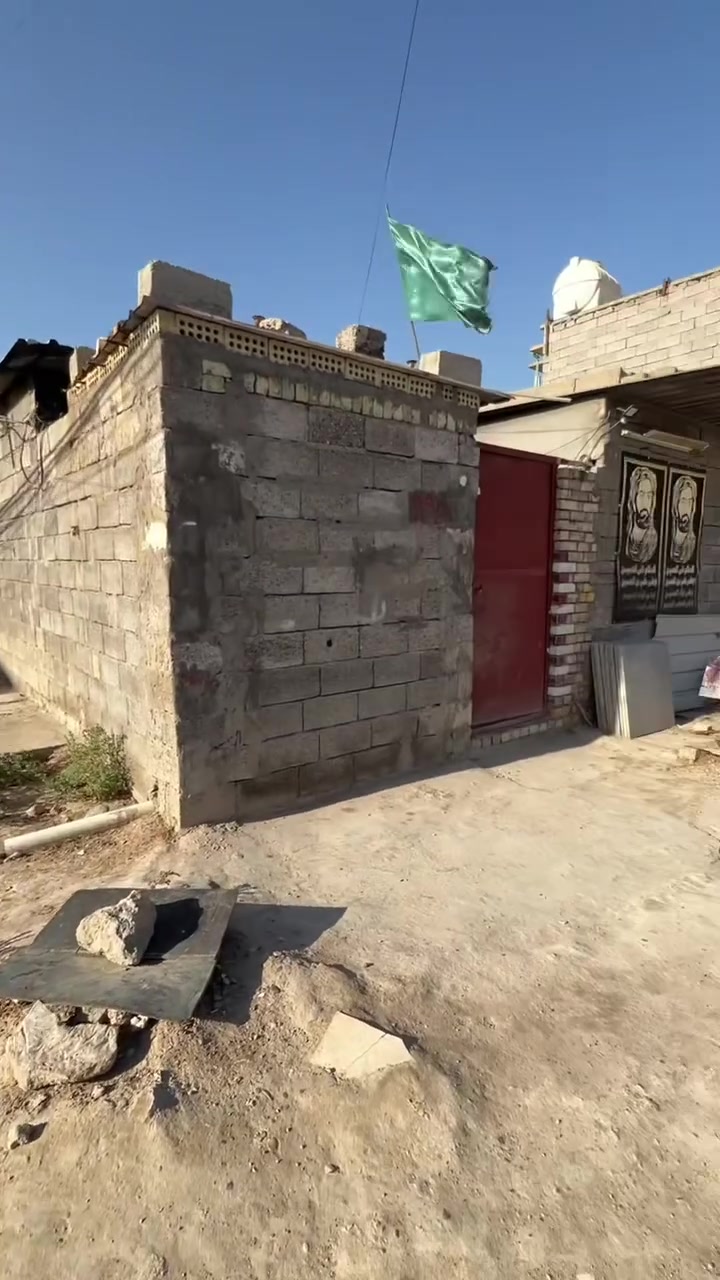 بيت 🏠 في مجمع فدك المشتل قريب على شارع العام مربع منتاز خدمات كامله مساحة 125 مربع واجهة 11
نزال11 يحتوى على2غرف مطابخ2
حمامات3 استقبال طرمه وصاله وترك
السعر42 بي مجال ✅
الاتصال ‭***********‬
وتساب ***********
