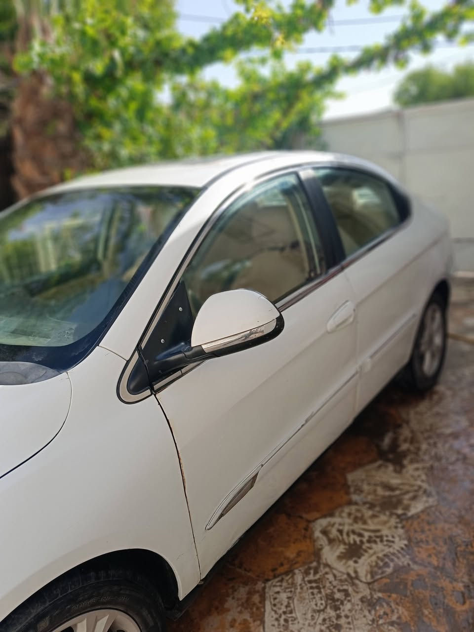 السلام عليكم
🚗 شيري A3 موديل 2013 للبيع
​الوضع القانوني: رقم بغداد، السيارة بأسمي (التحويل وثاني يوم المداور للـ 29 جاهز).
​الحالة الميكانيكية: مكينة وكير بحالة جيده  والسيارة ما بيها أي نقص. ماشيه 112 و قابل للزياده 
​التبريد: ثلج ما شاء الله 
​📋 حالة  (الهيكل):
​السيارة حلوة ونظيفة جداً. و نصبته حلوه
​بيها باب واحد فقط مفتوح محتاج اطبعه .
​بيها طخة بسيطة جداً بخشم الچاملغ (موضحة بالصور).
​💰 السعر: 43 ورقة (وبيها مجال بسيط للشراي .
​📍 المكان والتفاصيل: ديوانيه 
رقم ***********
