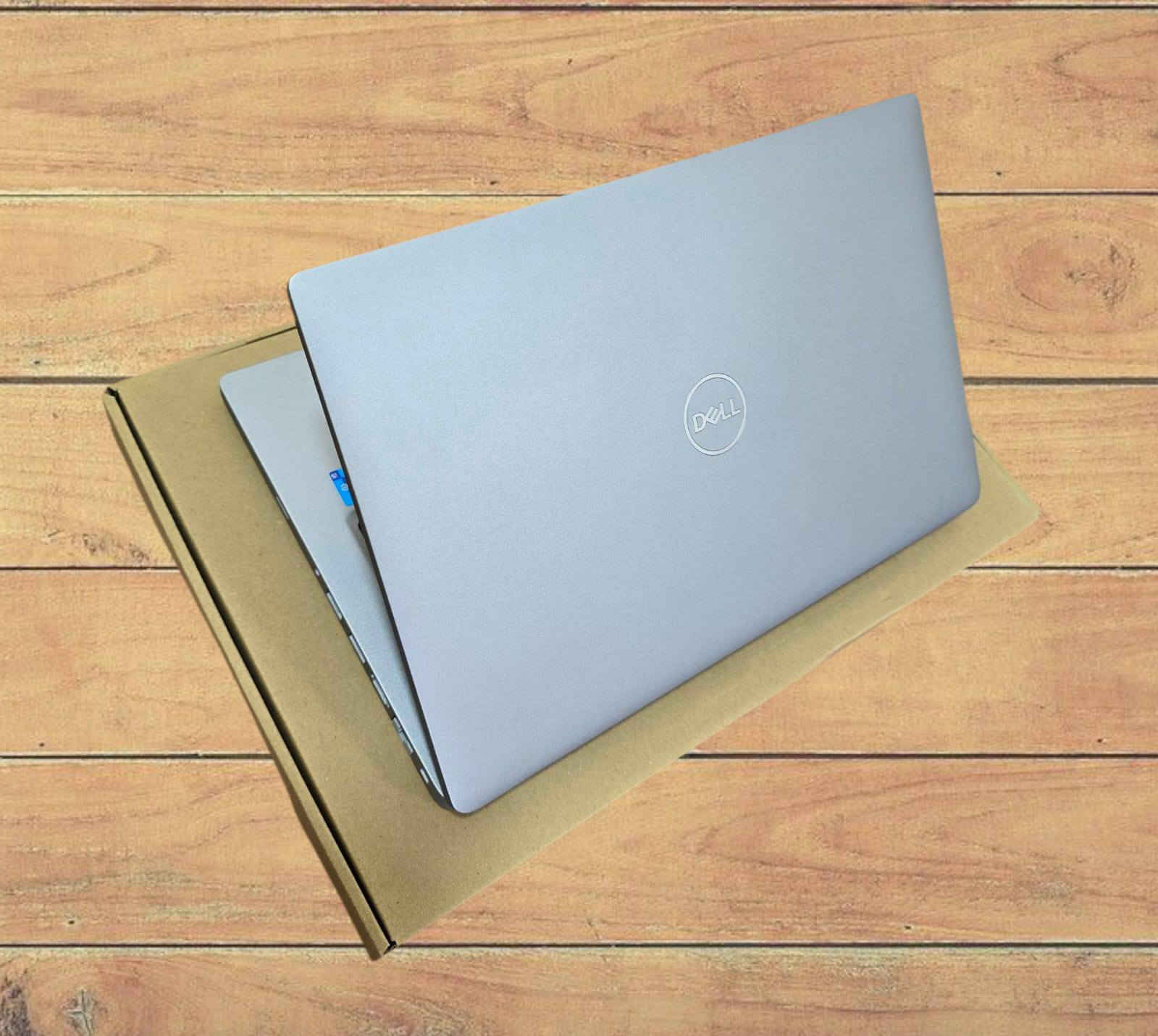 💥لابتوب💻 بالكرتون📦 من جيل 11 💁‍♂️
   جهاز متكامل من جميع النواحي بسعر خيالي 
🔥بسعرر 325 الف دينار فقط 💁
🔥أرخص سعر في العراق🔥

💻لابتوب من الجيل 11 سوبر سلم😍
 • نظافة الجهاز: 100%
• يحتوي على بصمة الإصبع وحساس الوجه و العين 
 • فحص شامل قبل الاستلام
 • ضمان شهر كامل استبدال في حال وجود أي خلل

🔷 DELL LATITUDE 5420
  أداء عملي وسعر خيالي👌
💻لابتوب ممتاز لرجال الأعمال، الأساتذة ،طلاب الجامعات ، والتصميم، والبرامج الهندسية، و الاوتوكاد، والماتلاب، والألعاب 🎮
يجمع بين الأداء والجودة بسعر ولا أروع!

✅المواصفات الكاملة:
🟩 المعالج Cor i 5 
🟩 الجيل الحادي عشر 11
🟩 الرام 8 گيگا DDR4 
🟩 الهارد 256 GB نوع SSD السريع جداً 
🟩حجم الشاشة 14.1 انج 
🟩 كارت شاشة Intel 4 GB
🟩بطارية ليثيوم ممتازة جدا تدوم ساعات طويله 🔋
🟩 يحتوي على جميع المنافذ 
🟩 وندوز 10 برو الأصلي 
💥ملحقات الجهاز
شاحنة الاصلية ➕ حقيبة هدية 🎁

📞للطلب والاستفسار راسلنا الآن :
على الخاص او على الواتساب
***********
