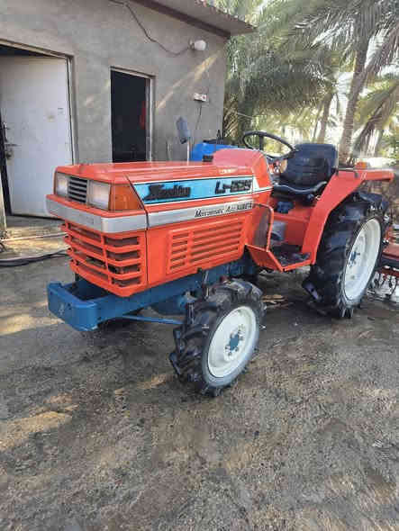 كابوته ياباني L1-22.5
دخول جديد ممشتغله ولا متر داخل العراق محرك كير اكسل عل شركه او مكفول من كلشي محرك ٣ سلندر دبل اكسل ملحقات رفاس فقط 
العنوان بابل
السعر(٤٥ورقه)
للاستفسار اكثر 
***********
