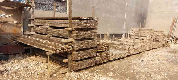 قالب خشب للبيع العدد الكلي 14 مكعب
العنوان حله حي العسكري ***********
