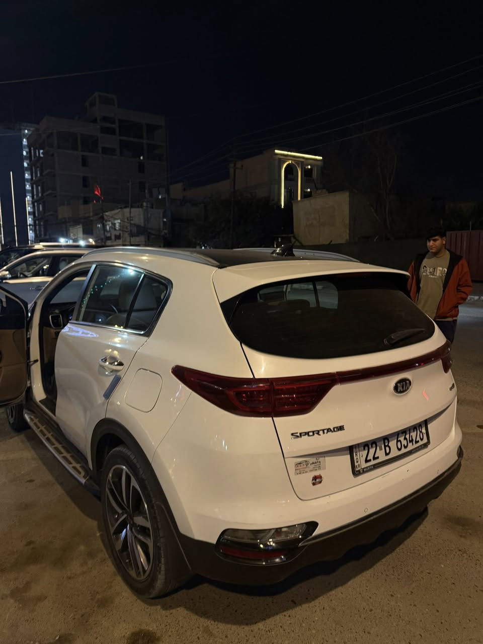 السلام عليكم سبورتج خليجي ٢٠٢٠ gt-line ماشيه ٩٦ الف كيلو فول مواصفات رقم اربيل سيارة نظيفه وملاحظات بسيطه العنوان كربلاء حي الحسين
***********
