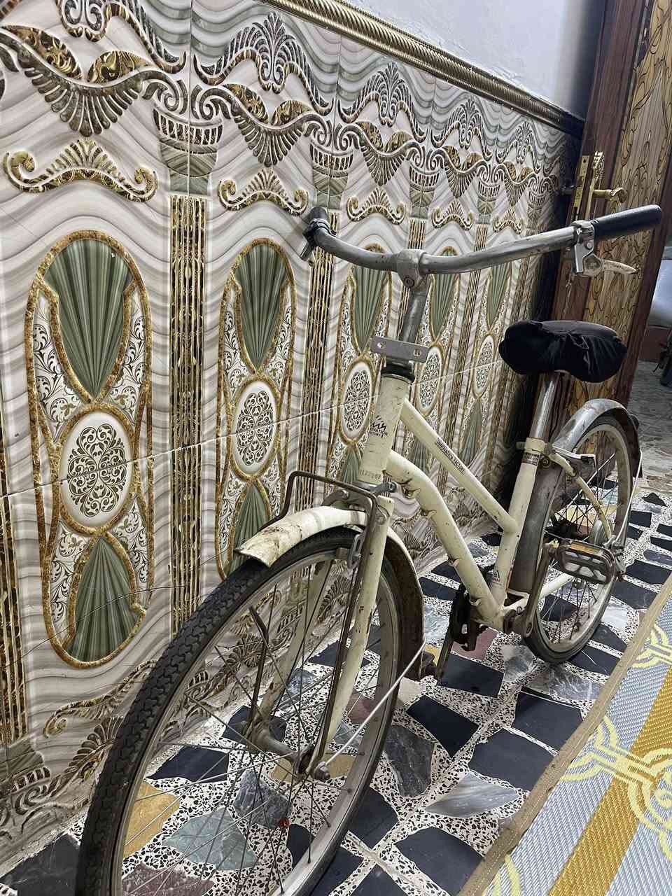 سلام عليكم بايسكلات مشتريهم جدد بس تاركيهن يرادلهن ملاحضات***********
