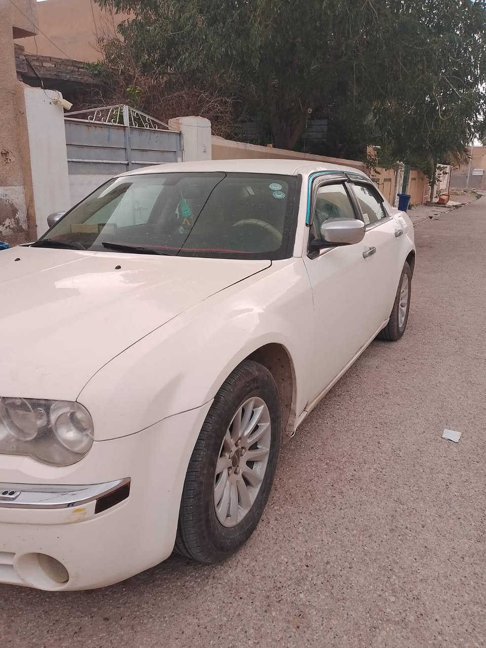 سلام عليكم من رخصة صاحب الكروب
اوباما للبيع موديل 2008 رقم اربيل الدولي الجديد سنوية جديدة وهزة جديدة قبل شهر مسوي الهزة 
سيارة من امريكا ضربته جاملاغ 
مكينة مبدل جديدة قبل شهرين حدادية من الطول للطول مئة بالمئة نجي للكهربائيات من الطول للطول جاهزة اسم جطل مابيه لايتات زنون الاصلي تخم تاير قبل شهر شادة 
سيارة ما مشتغلة على اي خط مال اي محافظة تبريد ثلج تدفئة فول مدوشمة جديد سيارة مال بيت إدامة كاملة عليه
تخم نوزل مال حاوية تخم بلكات جاهزة فول  
سيارة مصبوغة فقط حزام بدون أي ضربة أو معجون مصبوغة جمالية اثر شخوط لا قمارة ولا جنطة مصبوغات
اخوان السونار مرفق بالمنشور  
للبيع  ب100 وبيه مجال 
مكان السيارة واسط بدرة 
***********
