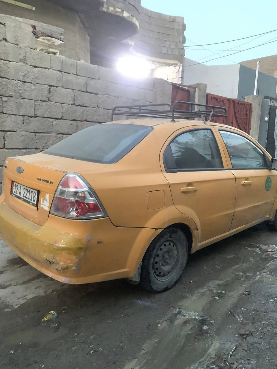 السلام عليكم سيارة افيو تكسي موديل 2007بيها ضرر تحرير رقم دولي كامل نينوى شرط والوكالة والتحويل 
سعر 40 قفل 
رقم ***********

***********
