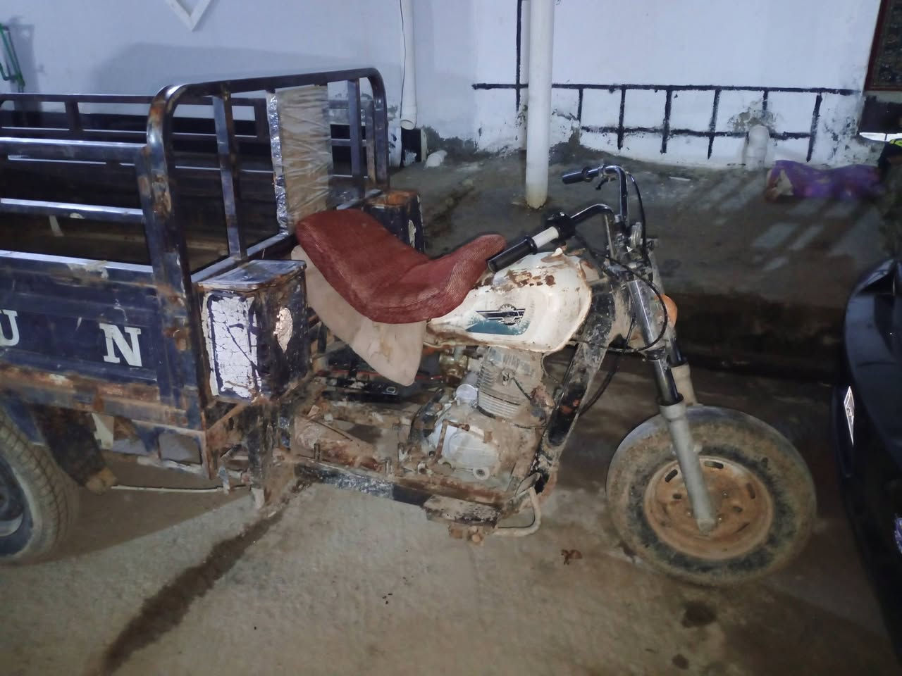 سلام عليكم ستوته للبيع كلك كلك كلك دايون مديل 16 ستوته خير من الله محرك نضيف شاصي مكفول كهربائته شغاله نكره سلف السعر 750 وبيه مجال مكاني قلعه سكر الرقم ‏‪***********‬‏
