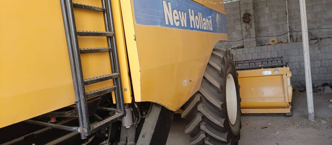 حاصدات نيو هولند للبيع حجم ٥۰۷۰ اوربي موديلات ۲۰۱۳ و ۲۰۱۲ رقم اربيل و سليمانية مكفول بدون لحيم و كسر مكان كركوك للاستفسار /۰۷٥۰۱۰۱٥۹۹۸ ٫ ۰۷۷۰۱۰۱٥۹۹۸
