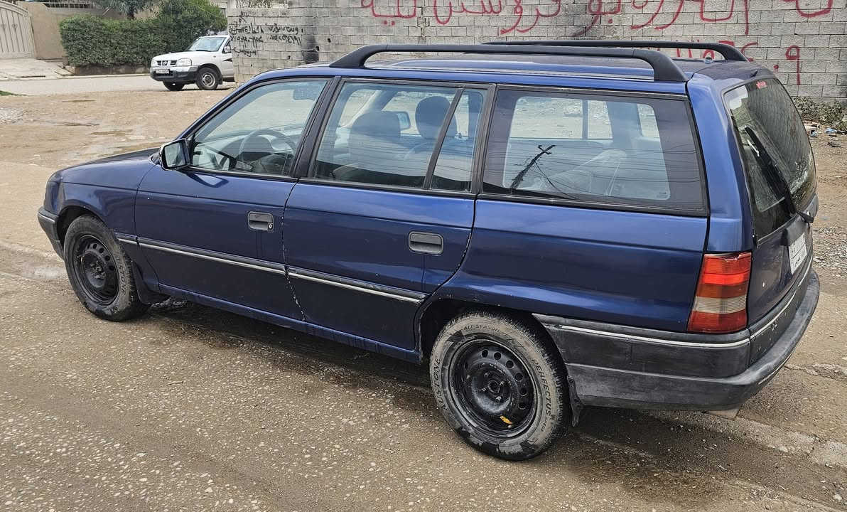 اوبل استرا
موديل ١٩٩٢
مكينة ١٦ 
سنوية ٢٠٢٧
شرط تحويل 
سعر ٣٨ بي مجال 
رقم ***********
    ***********
مكان كركوك
