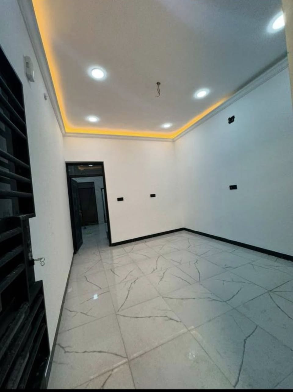 تحيه طيبه الى مدير الكروب من بعد اذنك حبيت انزل هذا منشور واني جداً ممنونه من حظرتك …
سلام عليكم
بيت للايجار موقع بياع شارع 13 نهاية شارع حمام
دار بناء حديث 60 متر متكون من 4 غرف
صاله وثلاث غرف نوم
سعر ايجار 650 الف
فقط يتصل عليه موظف وتكون عائله قليله
***********
