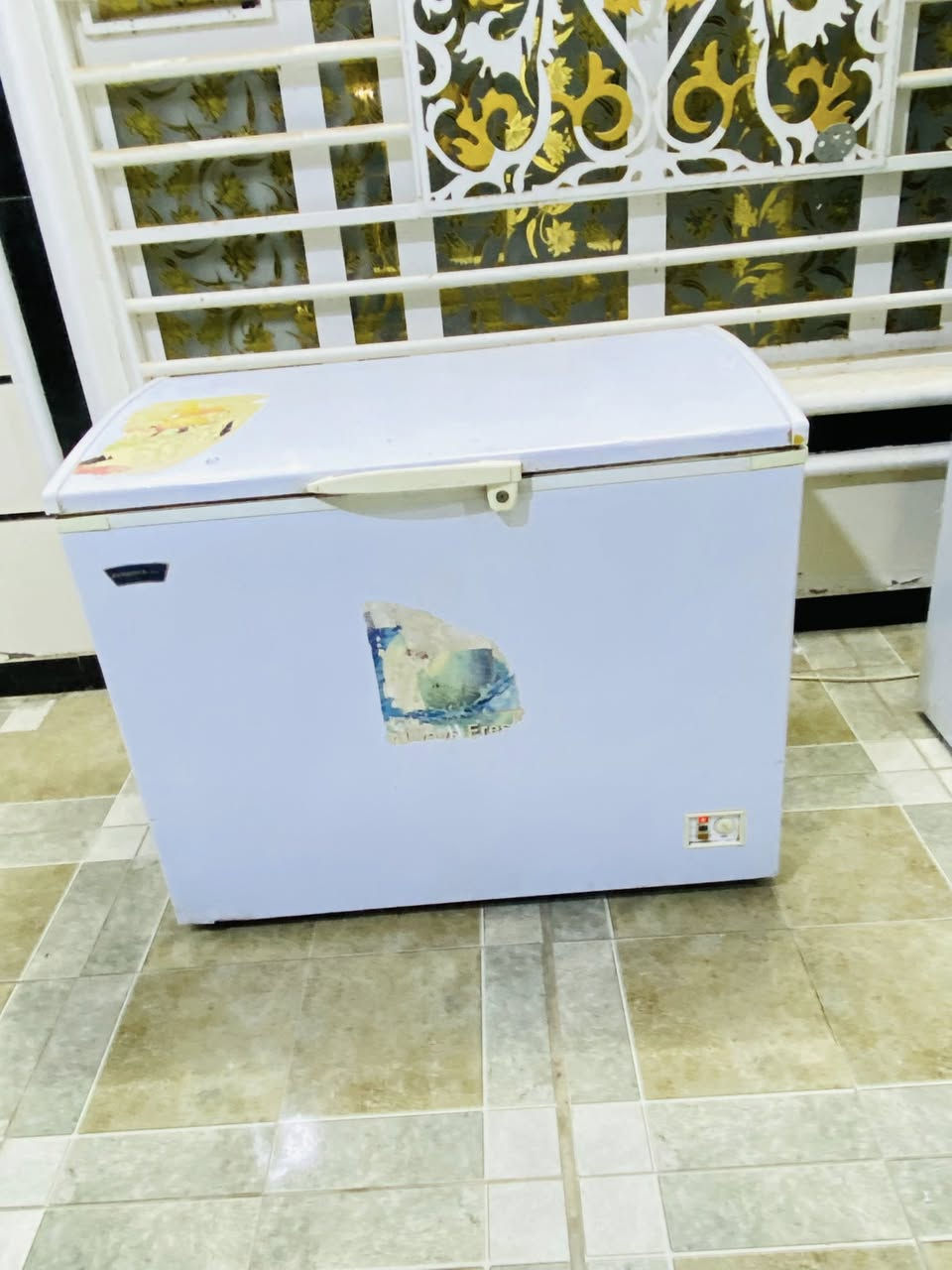 مجمده حجم كبير 16 قدم مستعملة ونظيفه شغاله فول علئ الفحص وضمان شهر للبيع_محاويل _بعلوان  _السعر 140 الف


**إذا كنت صاحب هذا الإعلان وتريد حذفه لأي سبب، رجاءا أرسل رسالة إلى الدعم الفني**