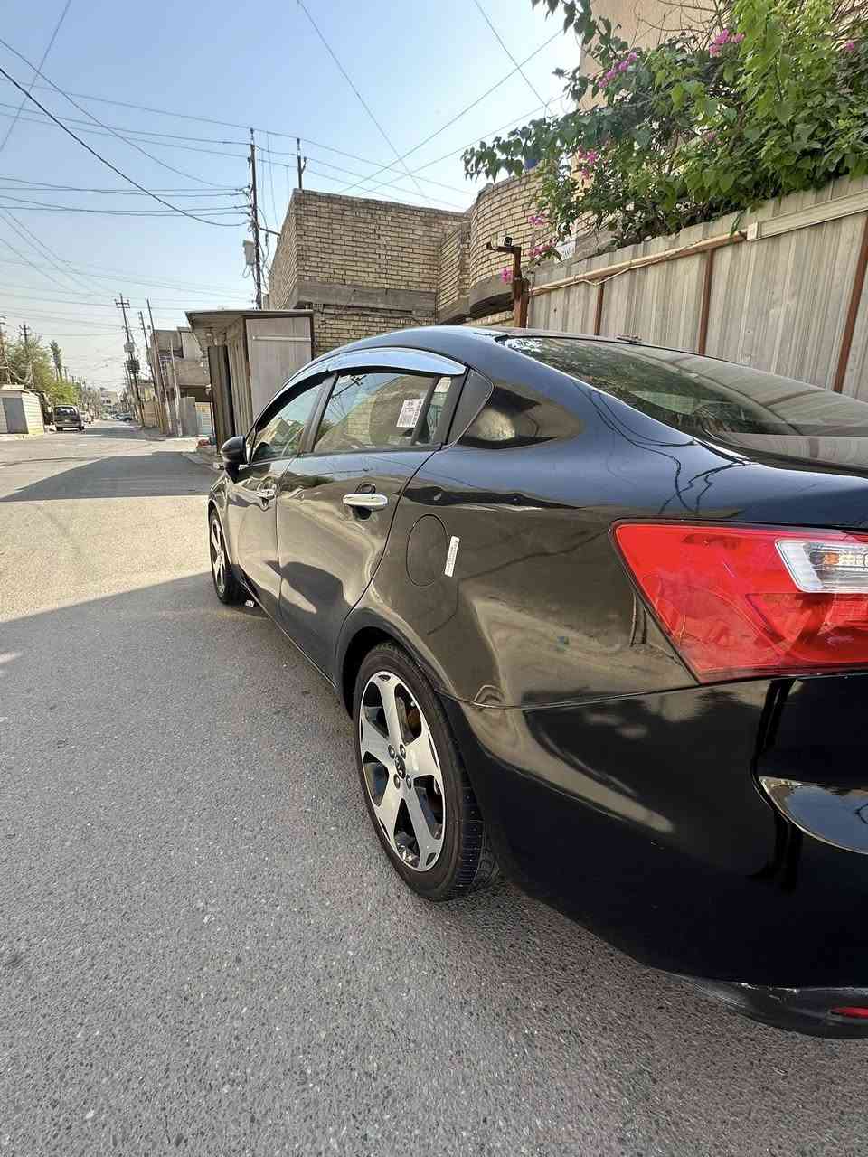 سلام عليكم .. كيا ريو 2015 وارد امريكي حادثه جاملغ امامي مبدل بدون دواخل ومصبوغه احزام للجماليه بدون كل دواخل اثر جراد وطخطخات .. كير مكينه خير من الله لا تنقيص ولا تبخير .. تبريد ثلج ..كهربائيات كلها شغاله منضومه زنون شاشه وكامره .. رقم بغداد انكليزي شرط التحويل .. السعر 69 وبيها مجال حك الجيه شي قليل .. مكاني بغداد منطقه الحبيبيه ***********
