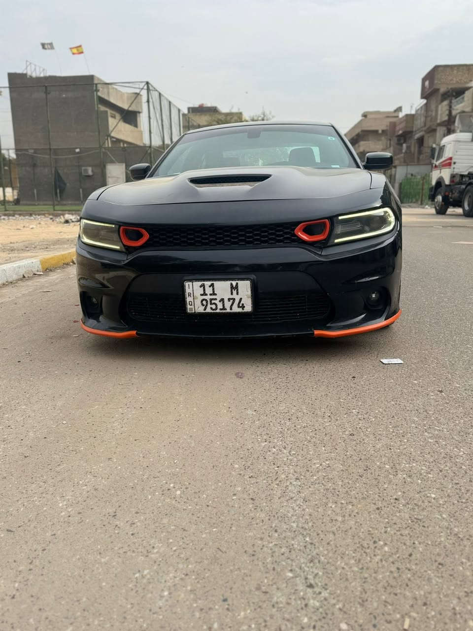 السلام عليكم جارجر موديل GT 2019 ماشية 105 الف كيلوا بسمي السيارة حادثها كما موضح في الصورة  بيها قطعتين كلير فقط امريكا  السيارة بدون ايرباك السعر 207 وبيها مجال بسيط المواصفات :
1_كامرة خلفية 
2_بصمة 
3_ حساسات خلفية 
4_انظمة قيادة سوبر تراك _ سبورت 
5_شفتات سترين 
وبيها بعد مواصفات اي استفسار اتصل :***********
