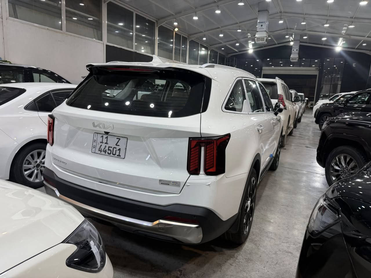 السلام عليكم ورحمة الله وبركاته
للبيع كيا سورنتو ضمان المجموعه الدولية 
موديل 2025
محرك 4 سلندر 
ويل حجم 20 
كرسي كهرباء 
عداد المسافة 5000 km 
رقم بغداد تحويل ثاني يوم 
كفالة عامة
مكان السياره بغداد الكاظمية

للاستفسار***********
