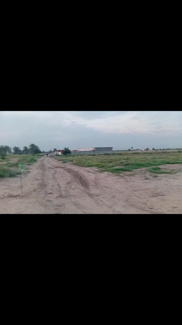 السلام عليكم دونم للبيع 2500م للبيع وجه33 خدمات قريبه بناء يصلح مزرعه ويصلح سكن يرهم نص للبيع مو اله دونم اله طريقين من جامع التوبه ومن جامع صلاح الدين المكان الدوره البوعيثه قرب جامع صلاح الدين  سعره مناسب للاستفسار الاتصال على الرقم التالي ☎️
***********
