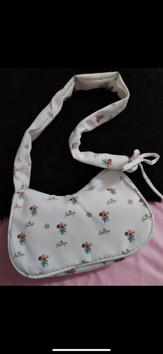 جنط شلعه ٧ قطع ب٣٠مع توصيل


**إذا كنت صاحب هذا الإعلان وتريد حذفه لأي سبب، رجاءا أرسل رسالة إلى الدعم الفني**