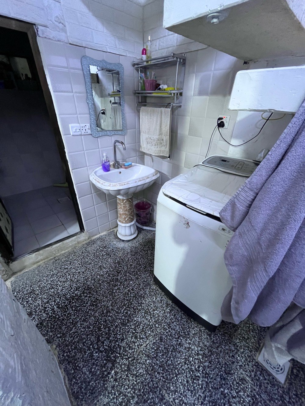 دار 72 م للبيع
الكرخ/الاسكان /شارع مستشفى الطفل المركزي