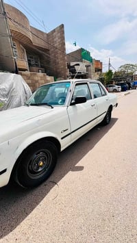 من رخصة الادارة كرونا موديل 80 حاله جيده باسمي السعر قفل 20$ بدون اي ع...