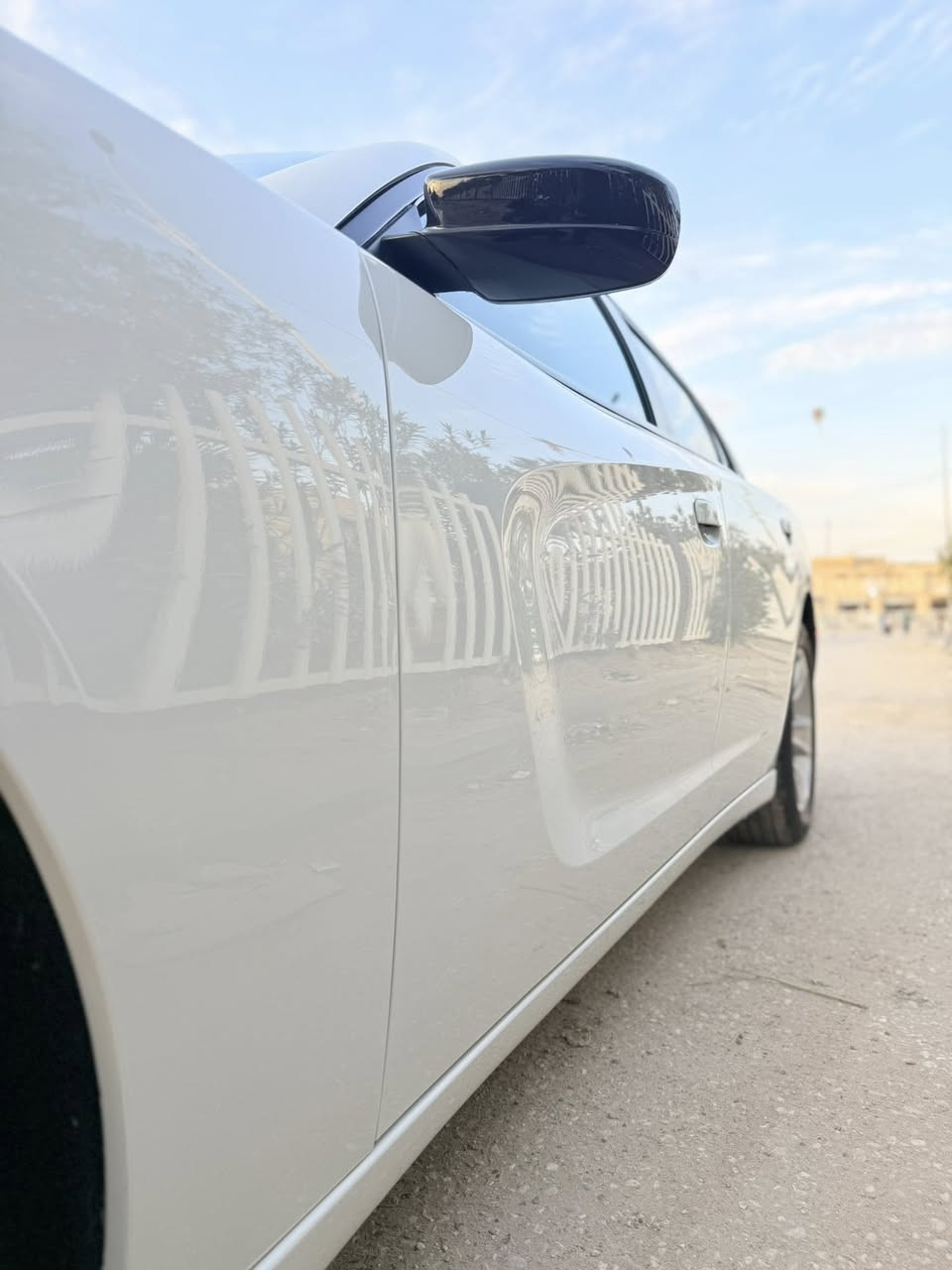 السلام عليكم
دوج شارجر 23 خليجي وكاله هارلم كفاله عامه 

رقم بغداد ماشيه 20m بوضع الوكاله

موصفات السياره sxt

السعر 295 وبيه مجال

ناصريه مركز

***********
