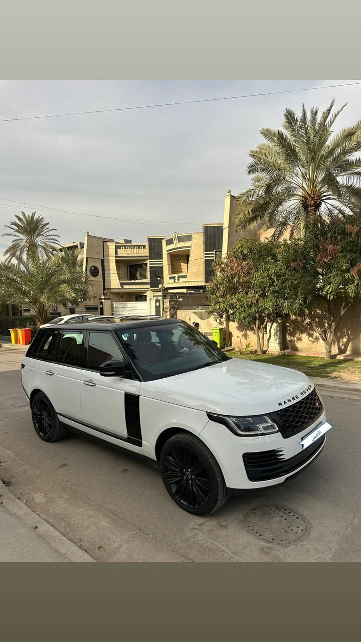 السلام عليكم
رانج فوك 2018 وكاله سردار 
السياره كفاله عامه فول للاخير داخل احمر اصل
مكينه ٨ سلندر سعر 365 وبيها مجال مكاني اليرموك للاستفسار ***********
