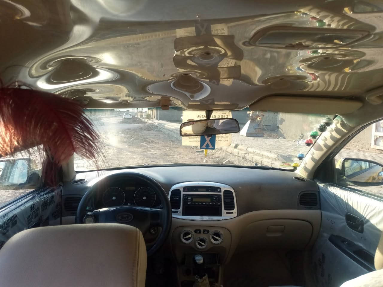 السلام عليكم
اكسنت 2007خليجي 
مكينه 1600كير عادي 
سياره خير من الله تخبل كشر صبغه جديده 
تخم تأير ستيرن كهربائي  رقمه مميز سنويه 2027رقم مثنى  للاستفسار ***********
