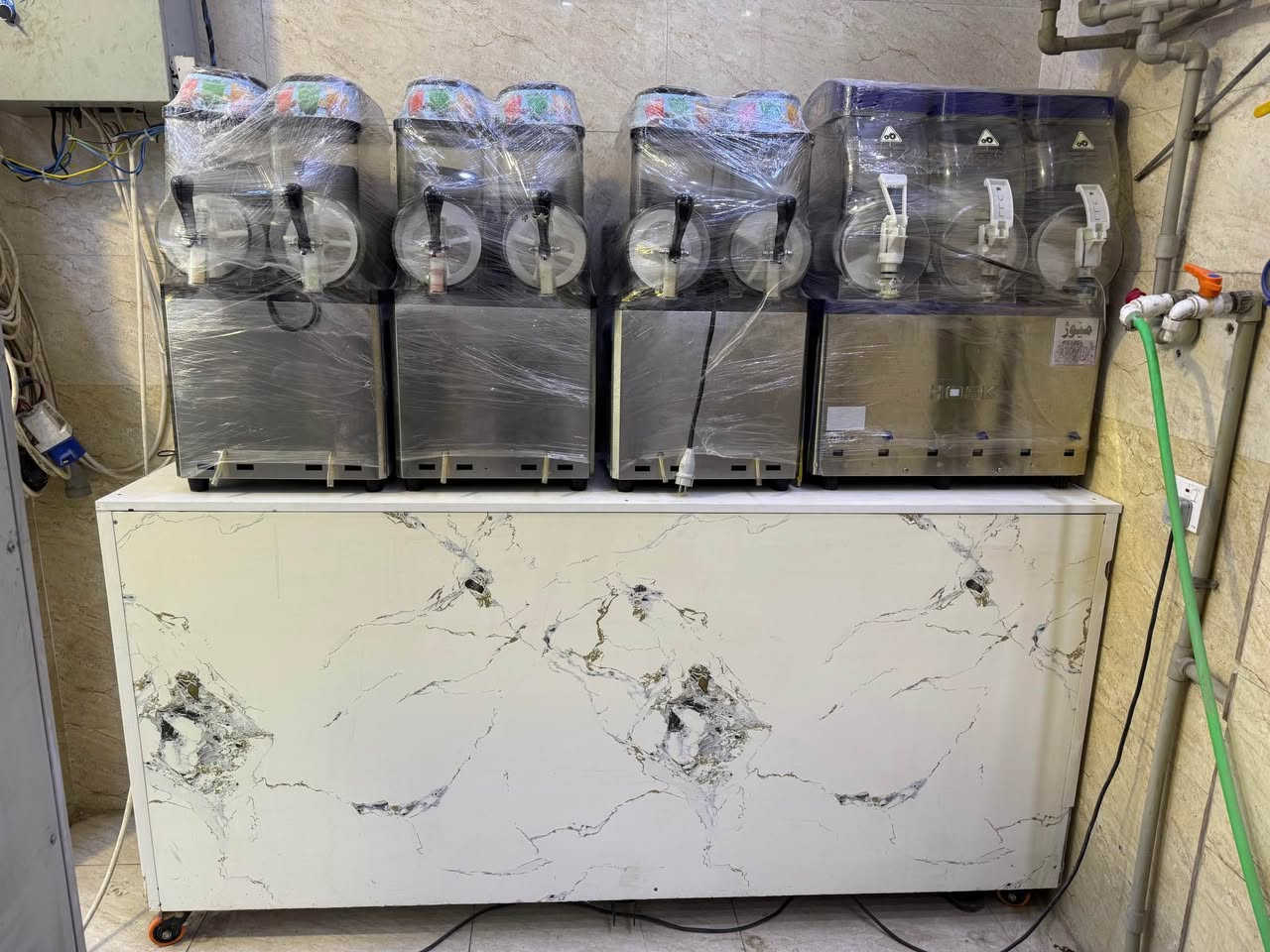 ئه م جيهازى ئه زبه ريدانه بؤ فرؤشتن به مێزه كه وه ٣ دانه ى ٢ حه وزى صينى ١دانه ٣ حه وزى توركى اصلى به شه رت سينيه كان ١ وه رز ايشيان كردوه له سليمانيه
***********
*********** السليمانية, العراق
