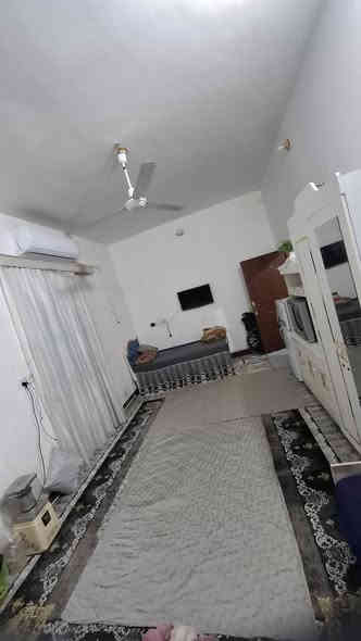 السلام عليكم دار زراعي للبيع.بي وصل تطويب
المساحه 120 
البناء غرفتين و صاله وديوانيه وصحيات ومطبخ
البناء بلوك كهربائي  مع شياش نضيف ومرتب مابي نقص
 العنوان زديناويه نهايه شارع صفي الدين قرب مجمع حسن يبعد عن التبليط 15 متر 
بي معامله طابو
السعر  65 وبي مجال
للاستفسار ***********
