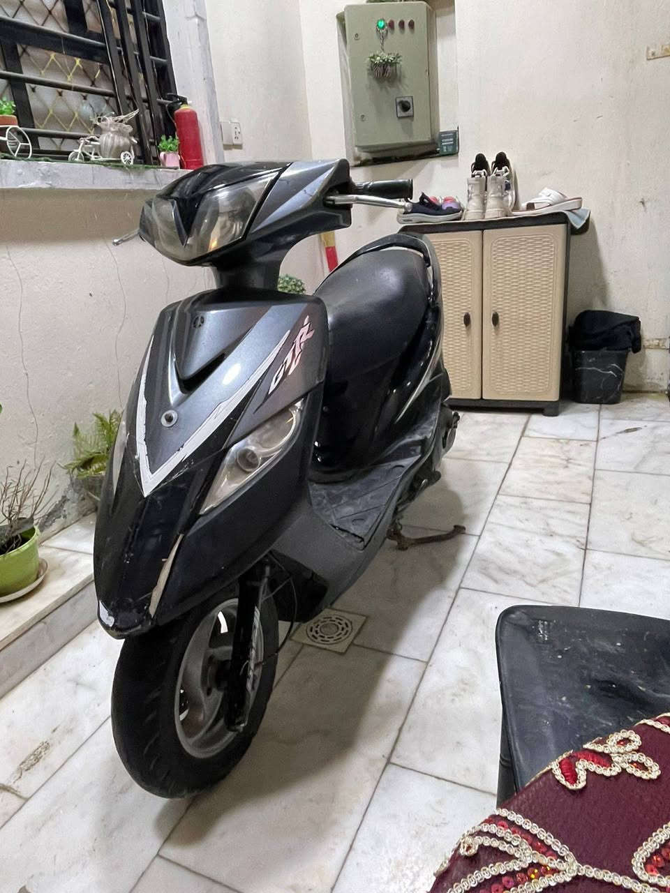 السلام عليكم للبيع ثعلب 140 محرك مكفول كهرباياتها كلها شغاله دبلات شغاله تايرات جدد شلعه ومعدل كلش حلوه الدراجه حلوه ونظيفه كلها ختم واحد السعر (600) وبيها مجال *********** بغداد الكريعات
