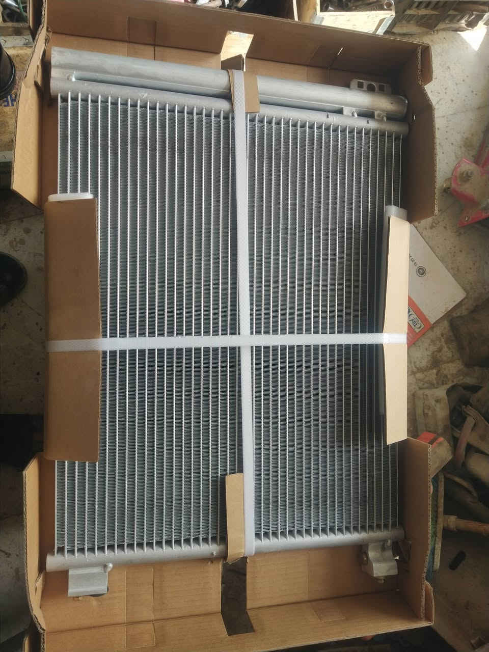 السلام عليكم غراض جديد لبيع سياره سني ***********
