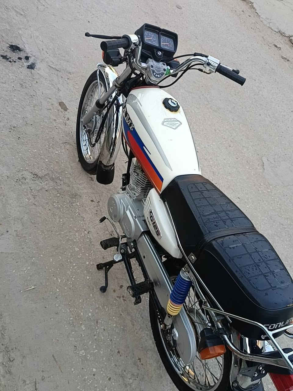 نامه موديل 24 للبيع نضافه وشلعه فول السعر 600 مكاني حله للاستفسار ***********
