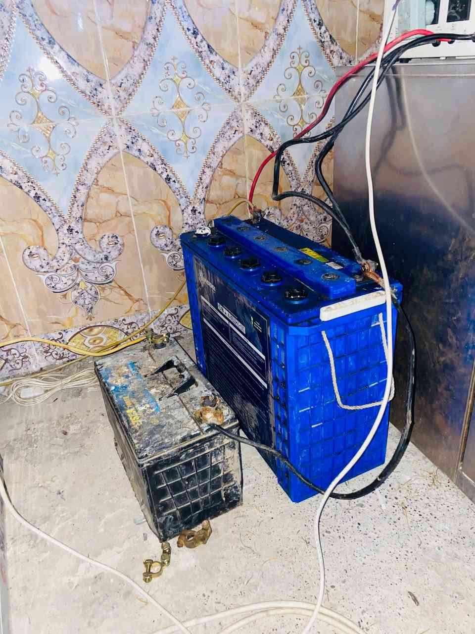 السلام عليكم للبيع مفقسه فول توماتيك تحوي ١٦٨ بيضه مع عاكسة كهرباء ماكسما عشره امبير وبطاريه ميتين امبير ***********
