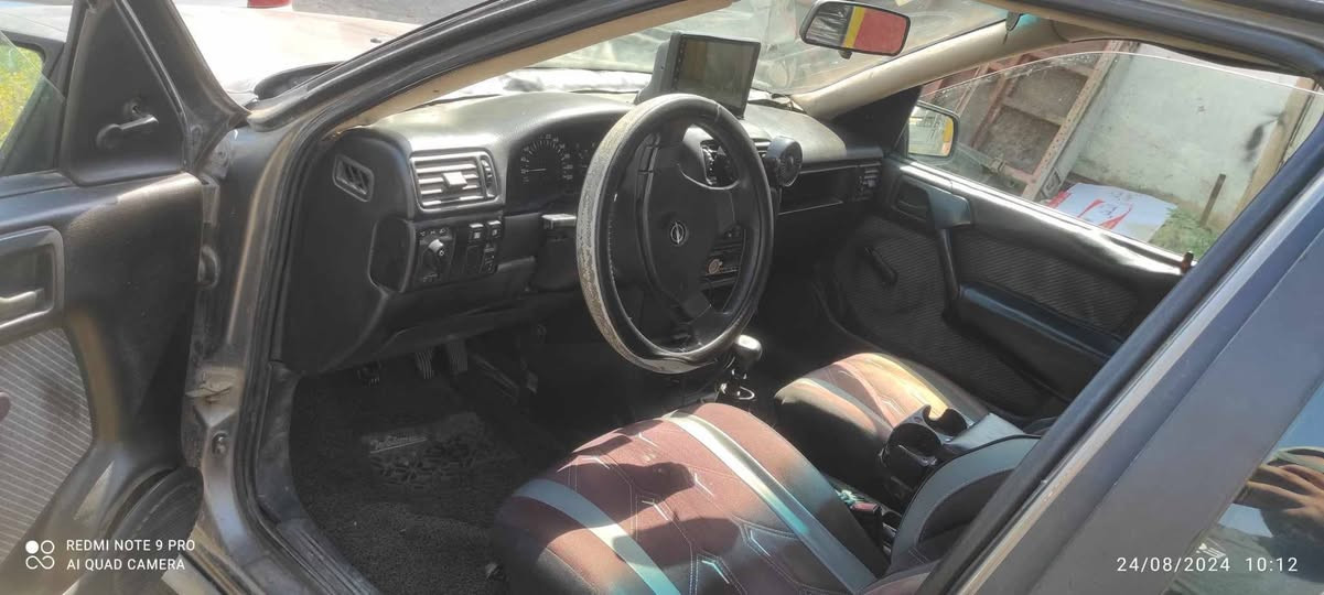 كلو شغال ستيرن بور + كاميره شاشه طخم جديد
لانفخ ولا صرف محرك ٢٠
السعر ٣٥ 
الاستفسار اتصل ***********
