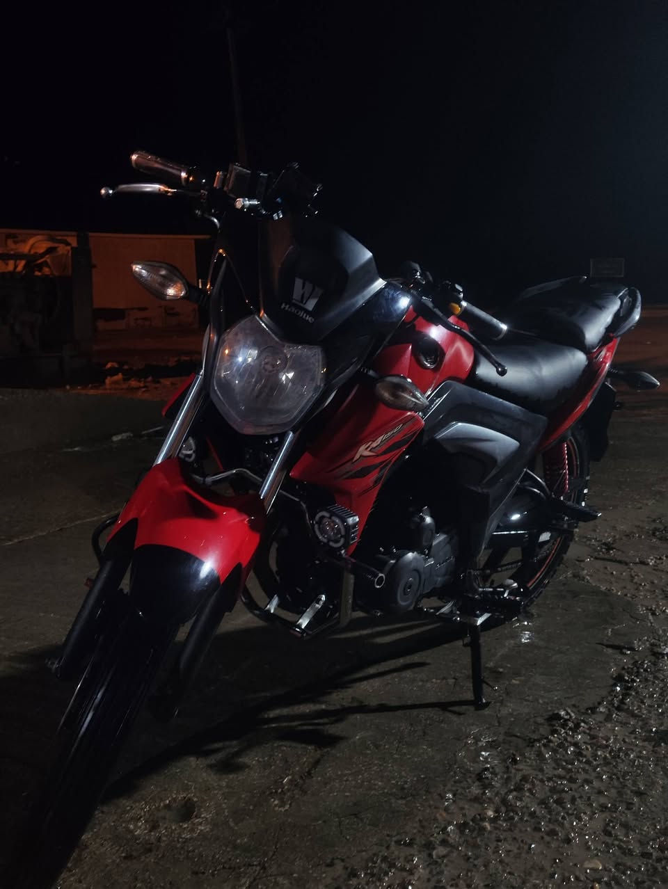 سلام عليكم 
هوجي للبيع 
موديل ١٨
مكمرك كامل اوراق موجوده 
محرك بلادي ممدوده عليه سبانه 
كهربائيات كله شغاله مابي نقص 
ماطور جاهز ماناقصه برغي 
السعر ١٣٥٠
عنوان رأوه 
الاستفسار ***********
