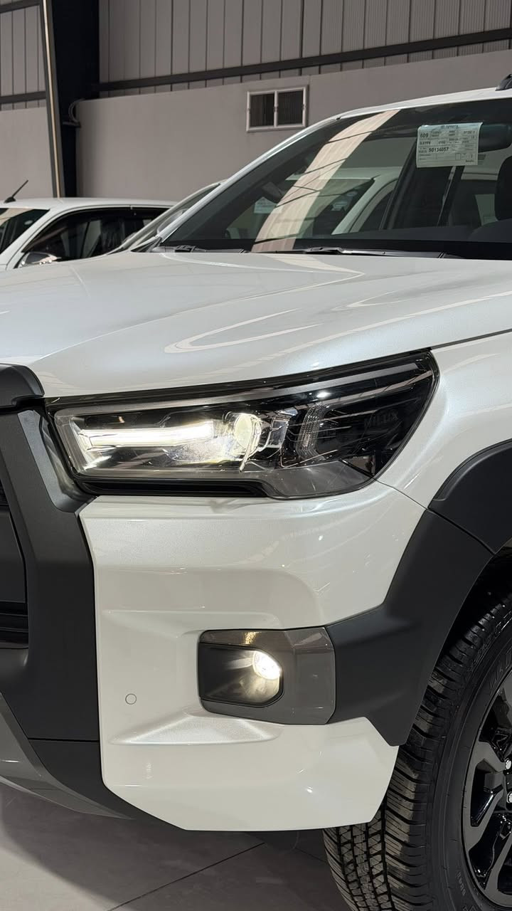 تويوتا ادفنجر 2025 محرك 6 سلندر
   
(مواصفات اوتوماتيك 
رادار - 4 كامرة - مرى شفط - مرى اشارة 
لايت ليد - بونيد جكات - داخل اسود - بصمه 
شاشه - كامره - حساسات - فول مواصفات)

 صفر كم زيرو كم
   
مرقم كامل رقم السليمانية بشرط تحويل غرامه

465$$$$$ 

مكان قضاء كلار

***********
