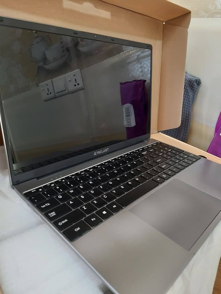 السلا عليكم لابتوب ماركه تيكلاست سلم بعده بالكارتونه حجم الشاشه 15.6ذاكره 256العشوئيه 16 نضام وندوز 11حديث 
كلش مرتب السعر225الف 
الشاشه فولHD


**إذا كنت صاحب هذا الإعلان وتريد حذفه لأي سبب، رجاءا أرسل رسالة إلى الدعم الفني**