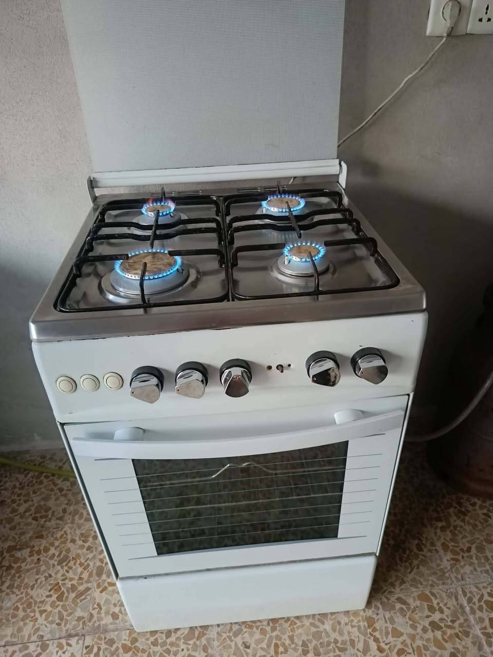 طباخ مصري نظيف جدا شغال كامل عيون وفرن..
نظام بوري..
شغال قداحات وكلوب وشواية
السعر 125 وبي مجال
عنوان موصل حي القدس
التواصل على الخاص


**إذا كنت صاحب هذا الإعلان وتريد حذفه لأي سبب، رجاءا أرسل رسالة إلى الدعم الفني**